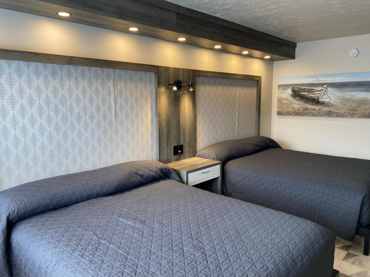 Travelodge By Wyndham ドラモンビル エクステリア 写真