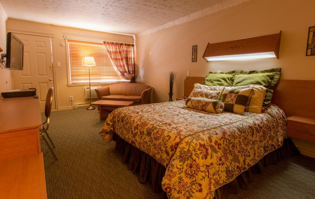 Travelodge By Wyndham ドラモンビル 部屋 写真